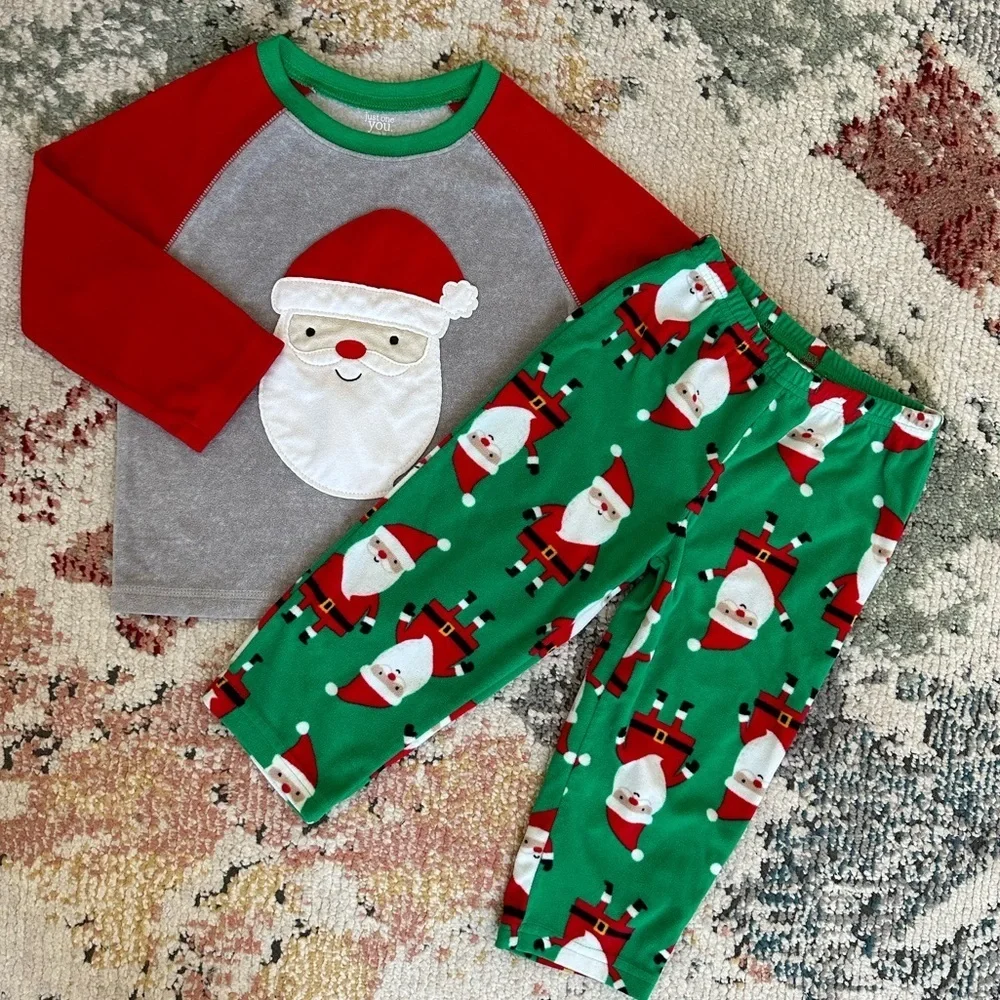 Carter's Santa Christmas fleece Pajamas Set 3T Toddler Boy Girl  Nearly new